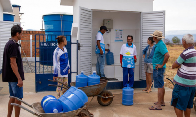 Em operação há um ano, sistema de dessalinização bota ponto final nos problemas com a água potável em distritos rurais do Norte de Minas