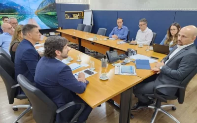 Prefeitura de Pindamonhangaba reivindica novos investimentos em saneamento básico junto à Sabesp